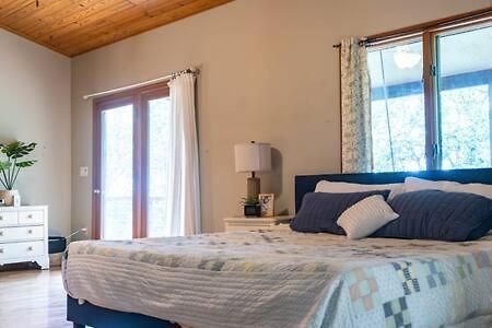 Cozy 2 Bedroom Cabin Nestled In Wooded Hideaway Monterey Εξωτερικό φωτογραφία